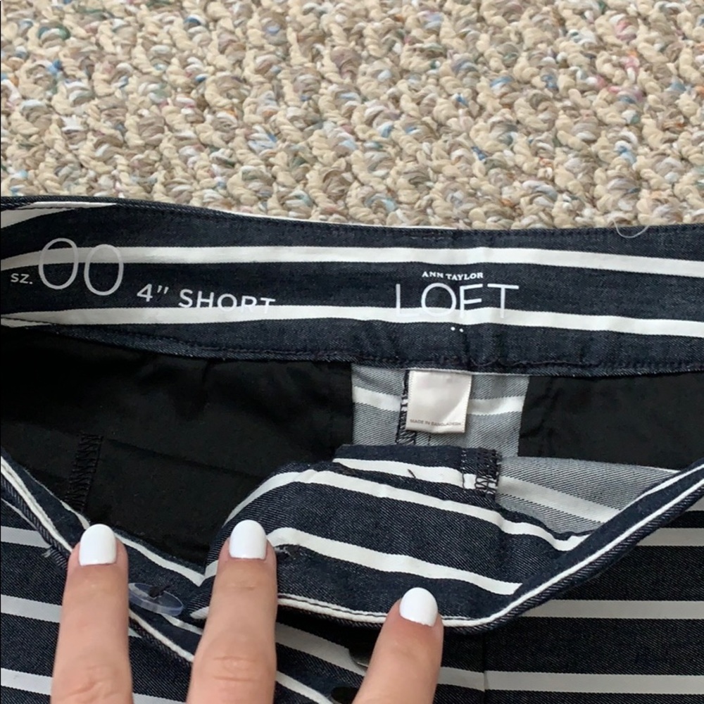 Loft shorts - Picture 3 of 3